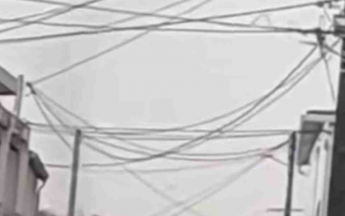 Trombe marine venant mourir dans le centre ville de Baie-Mahault le 04 mai vers 14h30